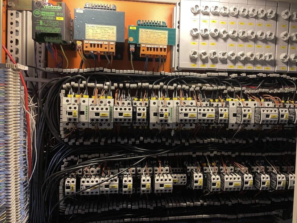 Schaltschrank vor dem Thermografiebericht